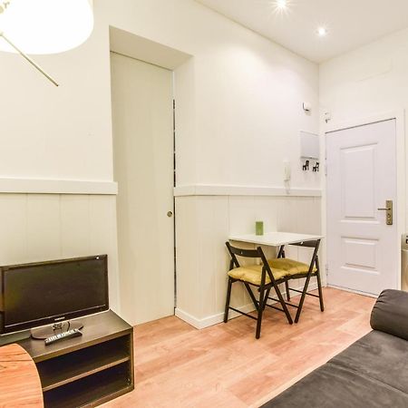 Apartamento Acogedor En El Barrio De Las Letras Appartamento Madrid Esterno foto