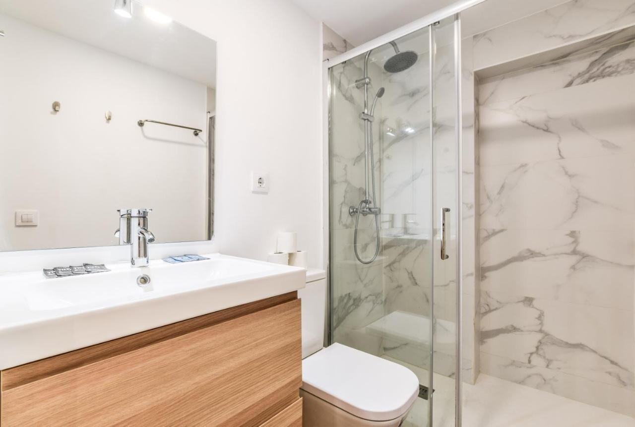Apartamento Acogedor En El Barrio De Las Letras Appartamento Madrid Esterno foto